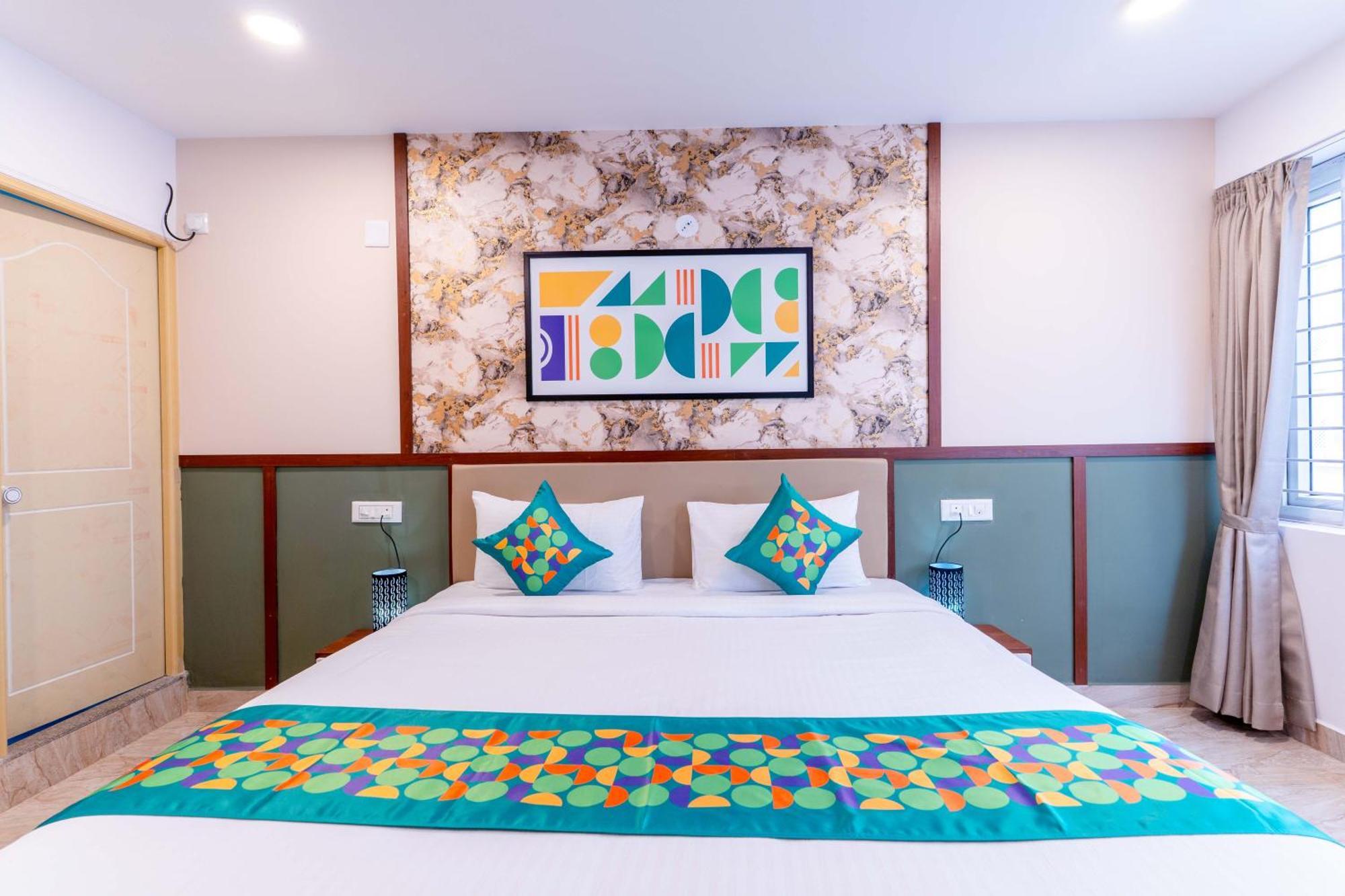 Treebo Emirates Suites Indiranagar Bangalore Eksteriør billede
